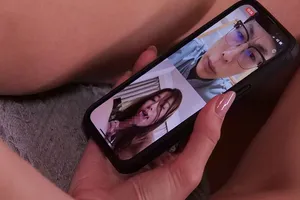 để trả đủa anh xã vụng trộm, cô vợ trả bài với người khác rồi gọi video cho chồng